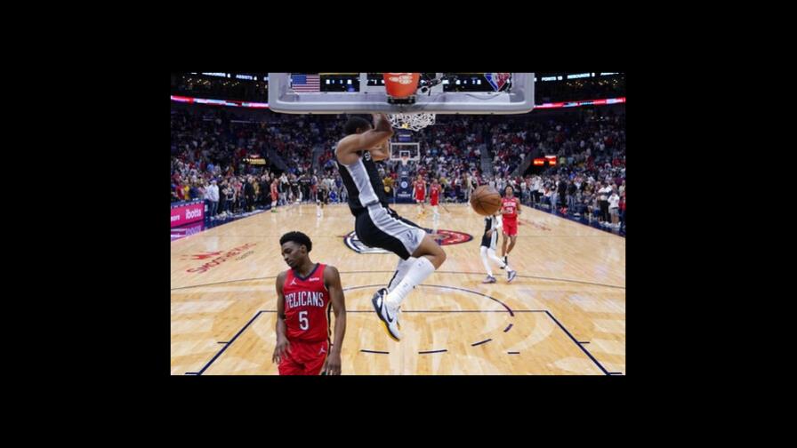 Triple doble de Murray da triunfo a Spurs sobre Pelicans