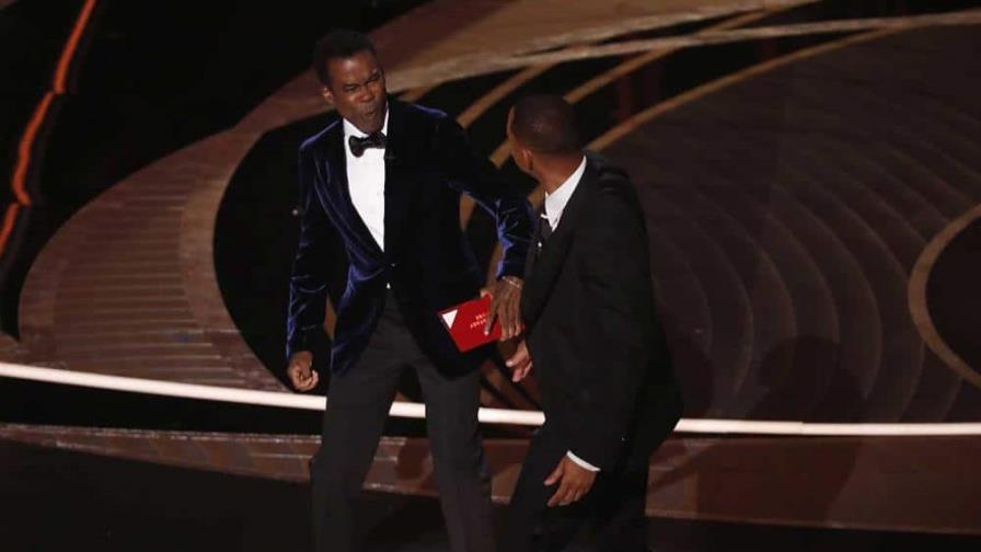 Chris Rock no ha presentado cargos contra Smith tras altercado en los Óscar