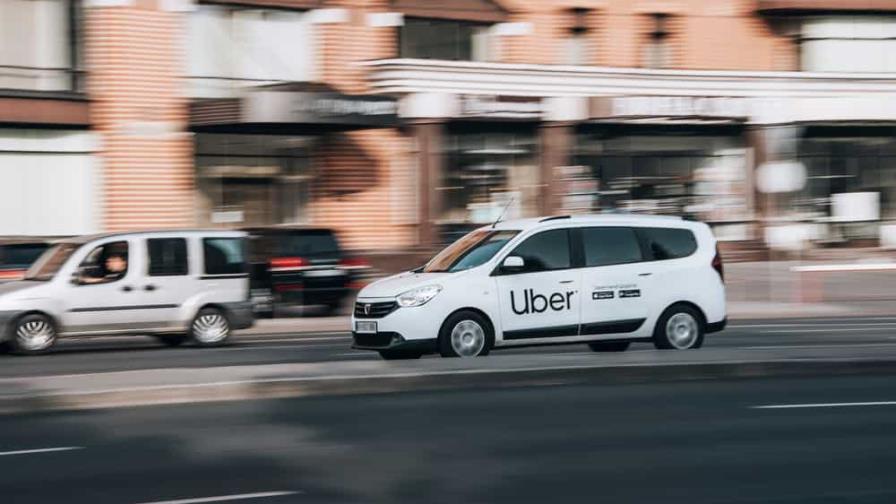 Se emborrachó y gastó 6 mil dólares en Uber para ir a ayudar a Ucrania