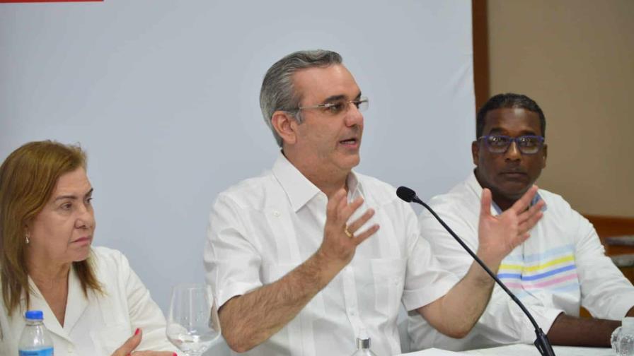 Presidente Abinader continuó este domingo apretada agenda en la provincia La Vega 