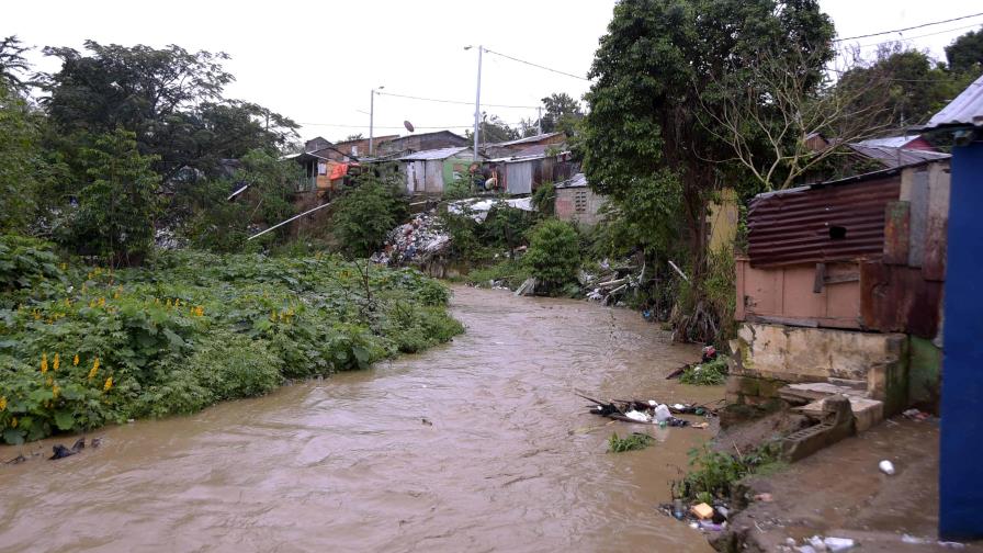 Gobierno inicia trabajos de saneamiento del arroyo Gurabo