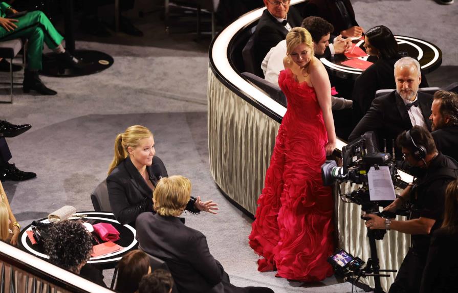 La incómoda broma de Amy Schumer a Kirsten Dunst en los Óscar que pasó desapercibida por lo sucedido con Will Smith