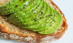 La ingesta de aguacate, asociada con un menor riesgo cardiovascular