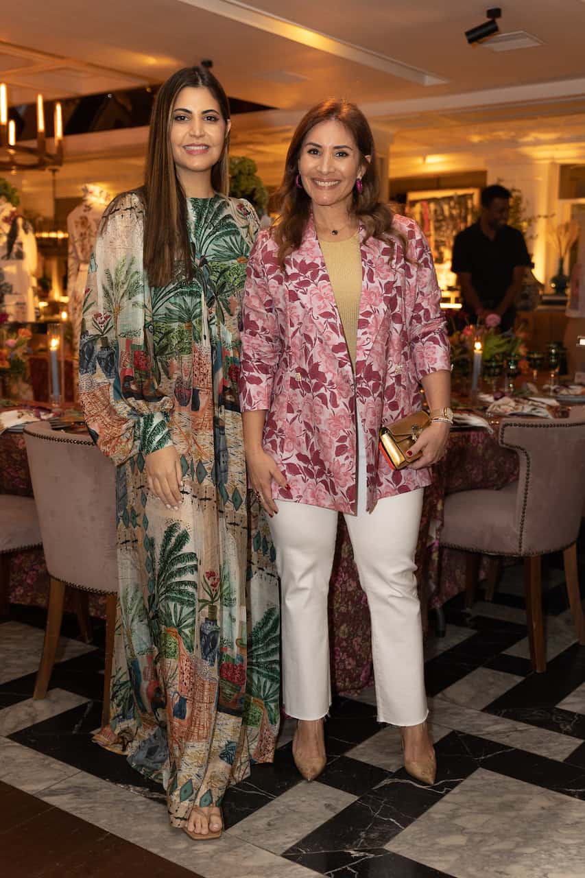 Li´a Pellerano y Karina Cortorreal.