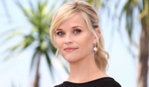 Reese Witherspoon se muda de su casa de Los Ángeles