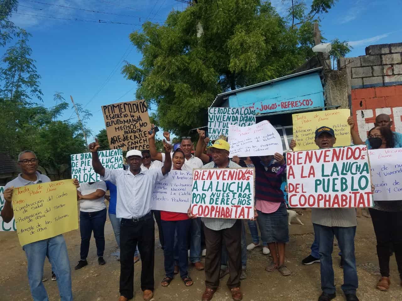 La gente demanda el cumpimiento de la promesa al presidente Abinader