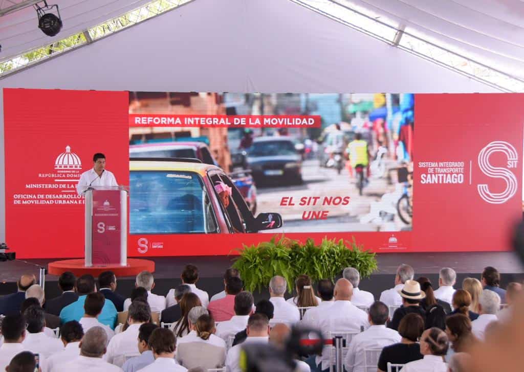 Jhael Isa, director de la Oficina para el Desarrollo de Proyectos de Movilidad Urbana e Interurbana, ofreció los datos técnicos del proyecto.