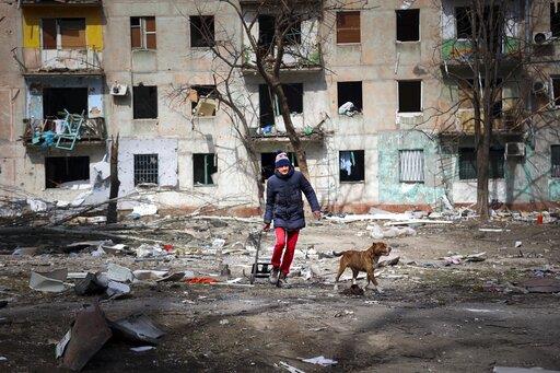 Rusia ataca zonas de Ucrania donde prometió no hacerlo