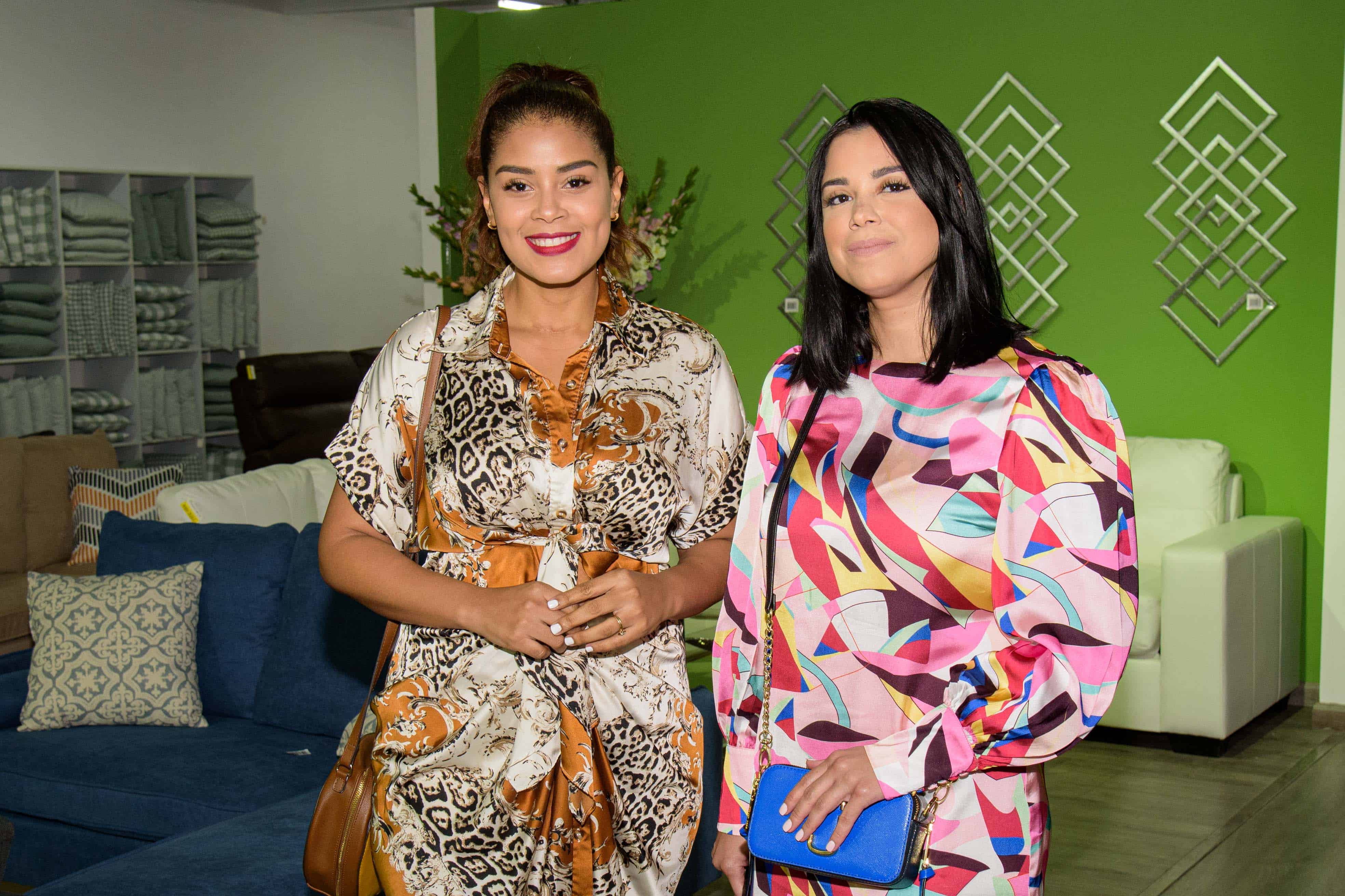 Pamela de León y María Angélica Ureña.