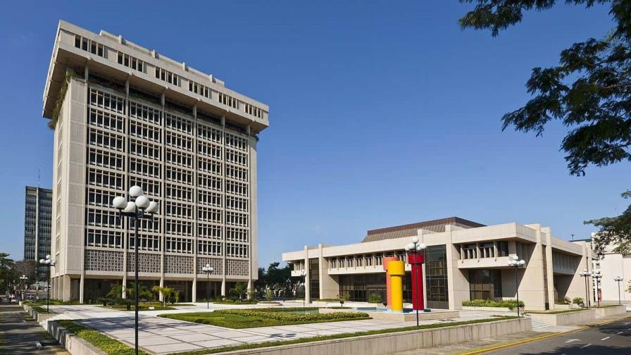 El Banco Central aumenta en 50 puntos la tasa de interés El Banco Central aumenta en 50 puntos la tasa de interés