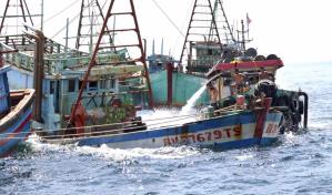 Pesca ilegal, un problema cada vez m&aacute;s grave y violento
