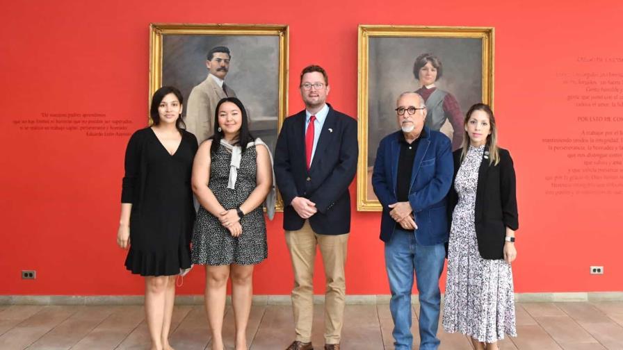 Centro León recibe a la Embajada de los EE UU para proyecto de Preservación cultural Centro León recibe a la Embajada de los EE UU para proyecto de Preservación cultural