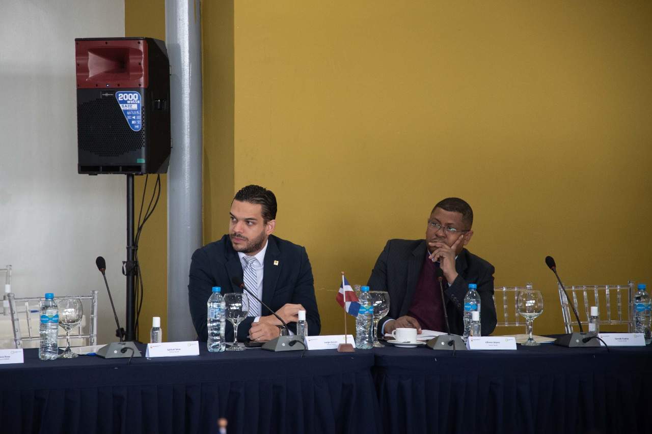 Representante del sector laboral. 