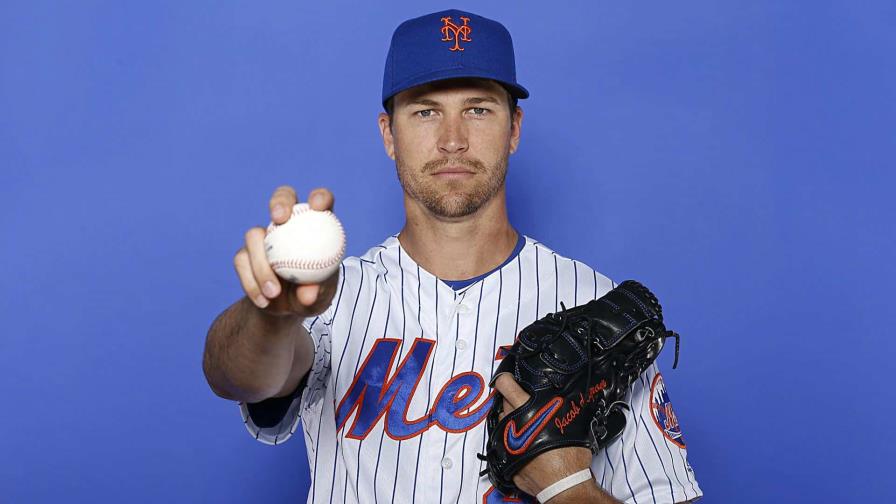 Jacob deGrom fuera de nuevo con problemas de lesiones