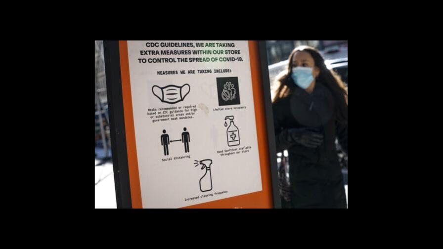 EEUU alcanza mínimo histórico de hospitalizaciones por COVID