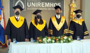 Uniremhos inviste a 413 nuevos profesionales; 274 son de enfermería