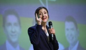 Betancourt y Uribe intercambian halagos a un mes de las elecciones en Colombia