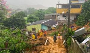 Al menos 9 personas mueren en deslizamientos por lluvias en Río de Janeiro