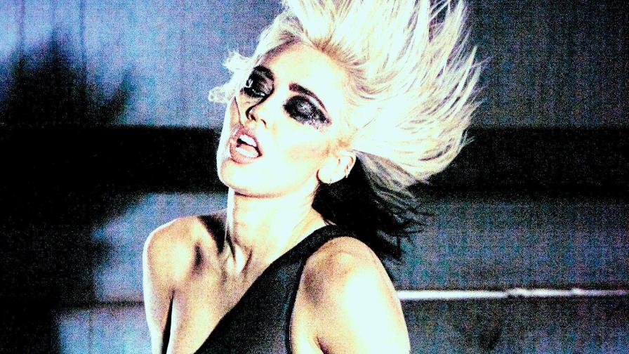 Miley Cyrus estrena Attention Live, su primer álbum en vivo Miley Cyrus estrena Attention Live, su primer álbum en vivo