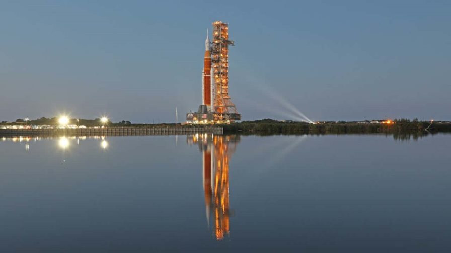 La NASA inicia la prueba final de su megacohete lunar
