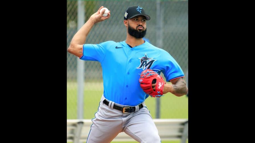 Marlins encomiendan juego inaugural al dominicano Sandy Alcántara