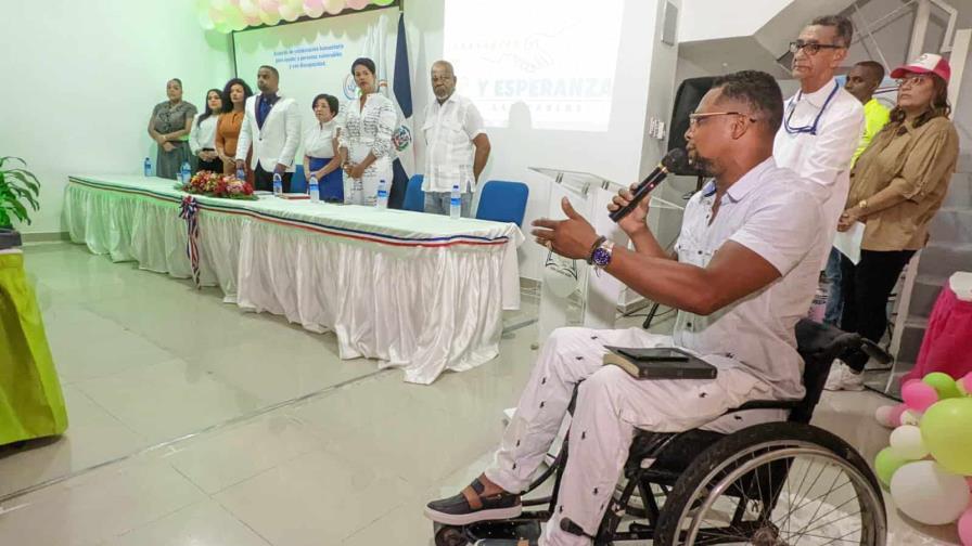 Fundaciones de RD y Boston firman acuerdo para ayudar a personas con discapacidad