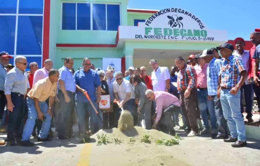 El FEDA construirá centro de capacitación ganadera en Santiago Rodríguez