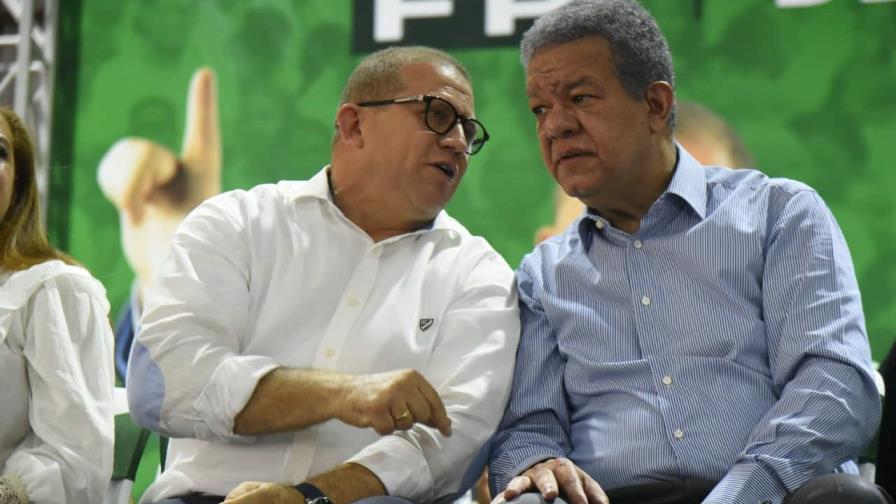 Diputado Rafael Castillo y tres regidores se ponen la gorra verde de la Fuerza del Pueblo