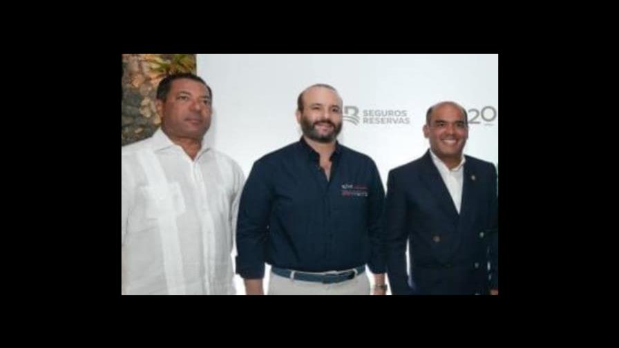 Seguros Reservas celebran 20 años con clientes y aliados de la Zona Este 