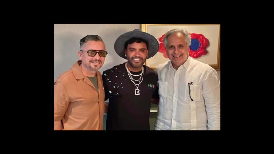 Zion, del dúo Zion & Lennox, demuestra su compromiso con las causas sociales del país