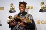 Jon Batiste arrasó en los Grammy Jon Batiste arrasó en los Grammy