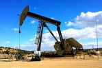 El petróleo de Texas sube un 4 % y se sitúa en 103,28 dólares el barril El petróleo de Texas sube un 4 % y se sitúa en 103,28 dólares el barril