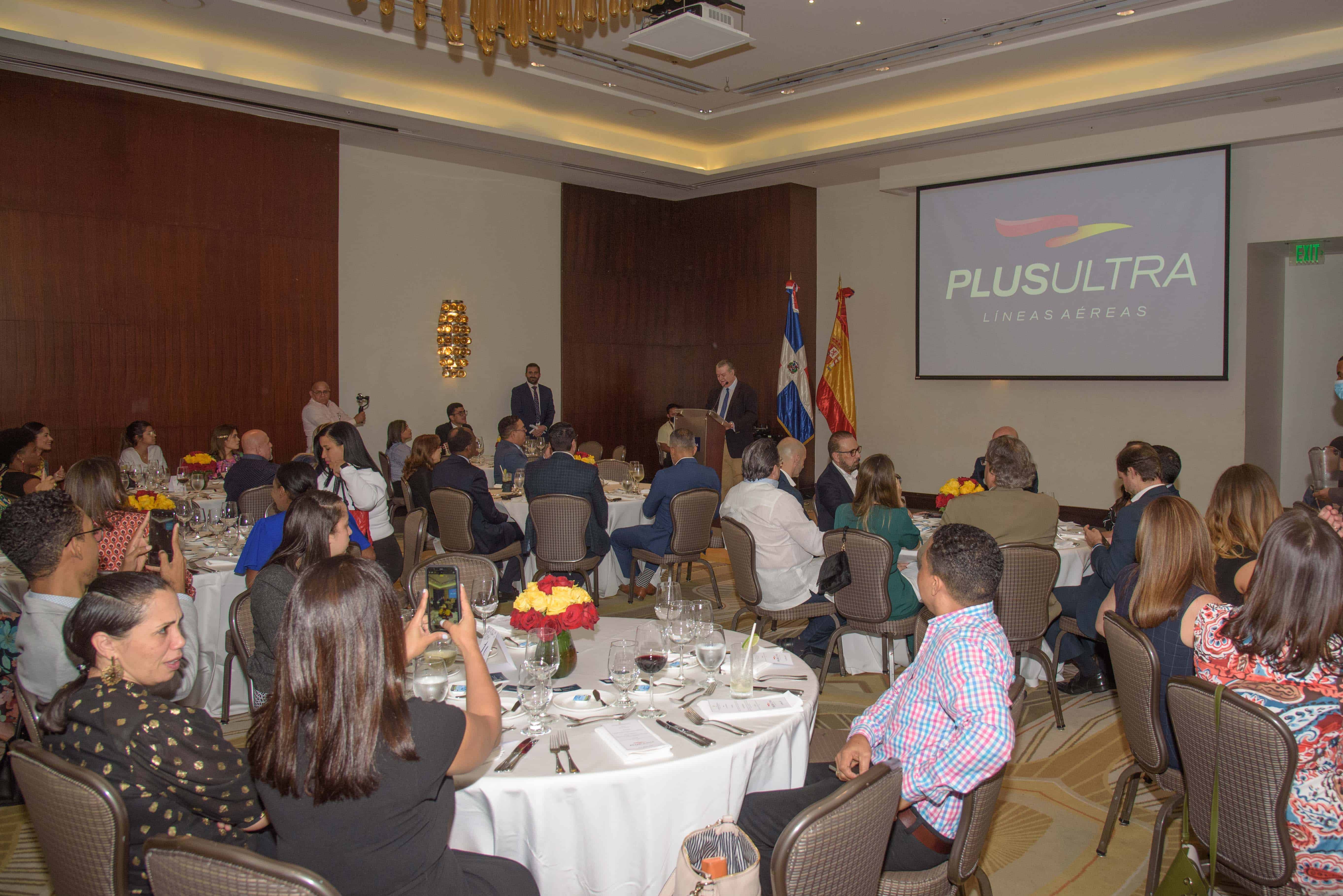 Así lució el salón Churchill durante el lanzamiento.