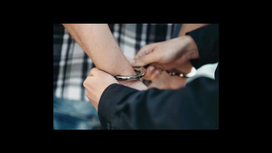 Detienen a cuatro indocumentados chinos que llegaron por mar a Florida