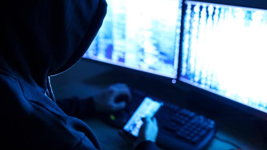 Policía alerta sobre estafa para robar datos de WhatsApp a través de supuesta vacante Policía alerta sobre estafa para robar datos de WhatsApp a través de supuesta vacante