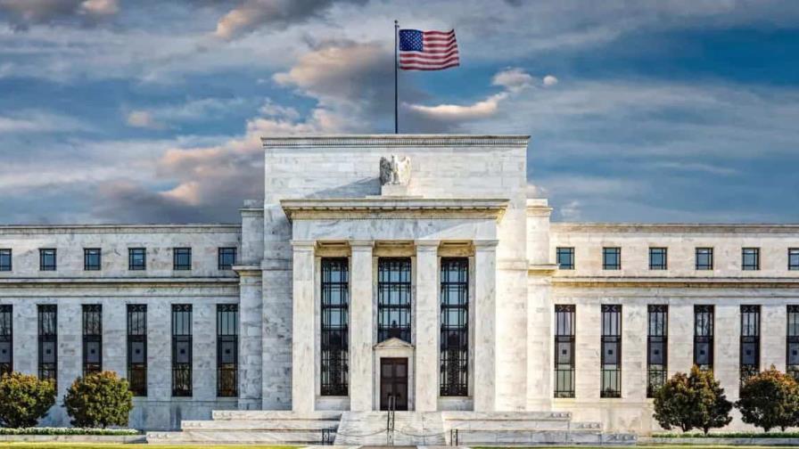 Fed lista para actuar con más ímpetu para bajar inflación en EEUU