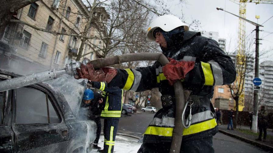 Al menos once muertos y 46 heridos tras bombardeo con proyectiles en Mikolaiv Al menos once muertos y 46 heridos tras bombardeo con proyectiles en Mikolaiv