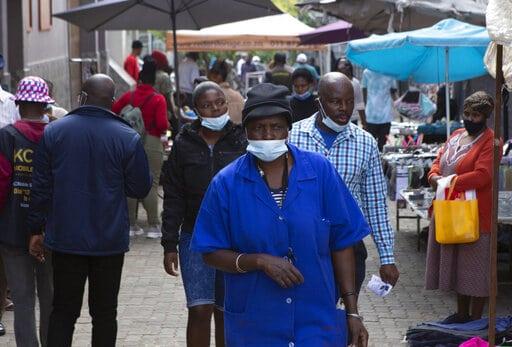 Sudáfrica pone fin a estado de emergencia por COVID-19
