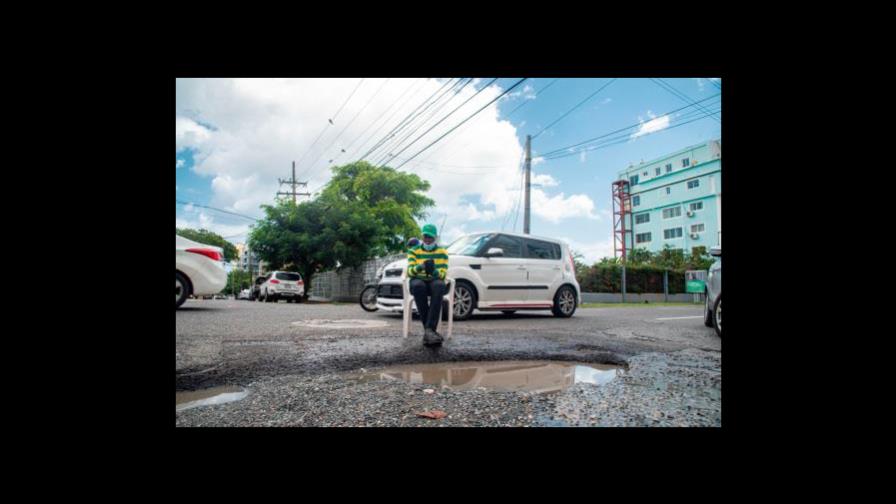 El eterno problema de la calle José Contreras esquina Elvira de Mendoza