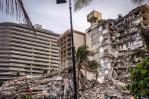 Evacúan edificio en Florida por defectos estructurales Evacúan edificio en Florida por defectos estructurales