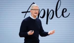 Tim Cook, CEO de Apple, era acosado sexualmente por una mujer