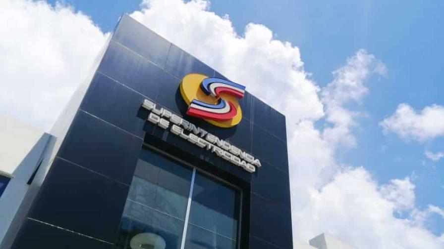 Gobierno subsidiará RD$2,194.2 millones al mes para no ajustar 26.6 % a tarifa eléctrica residencial