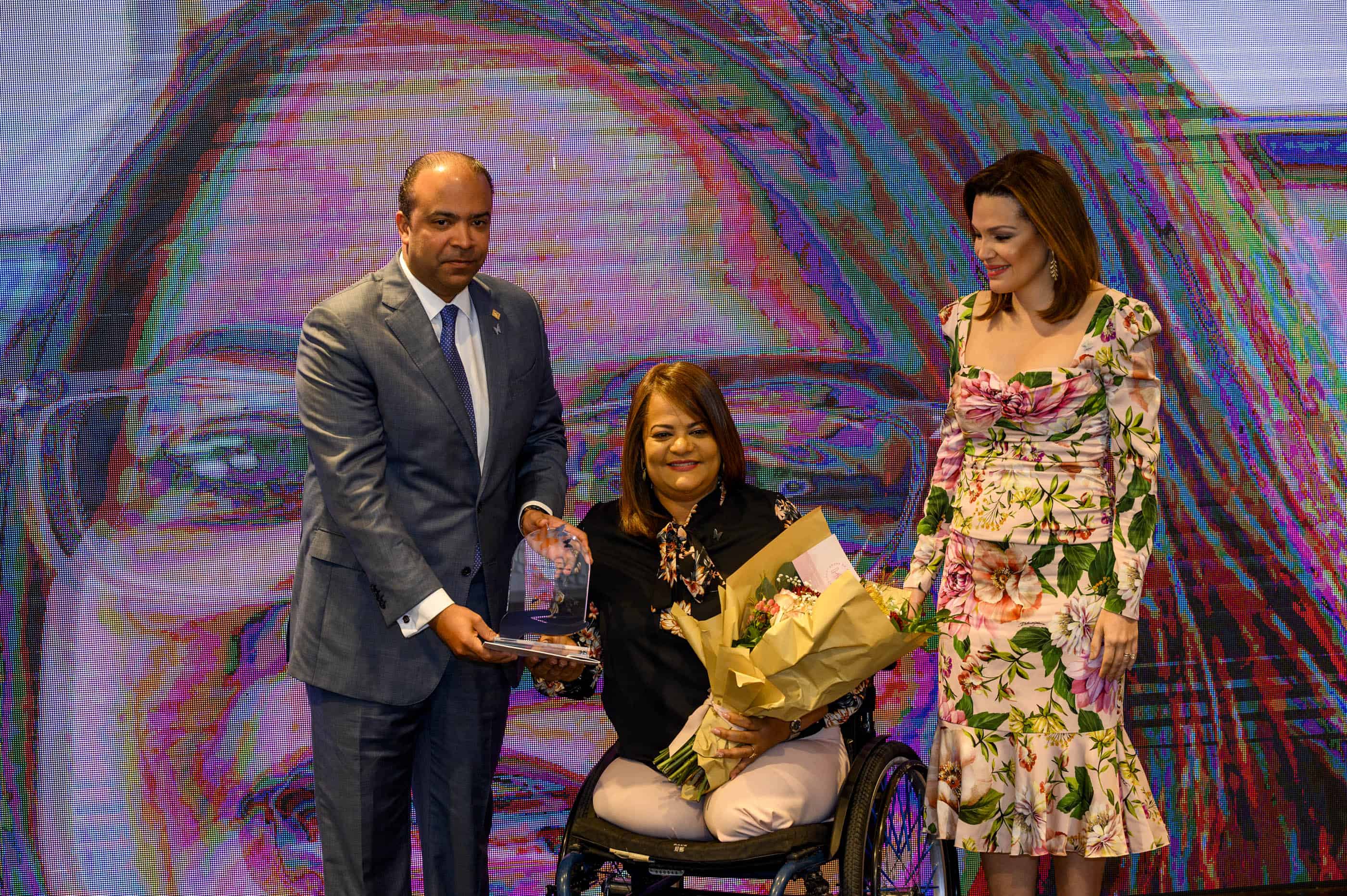 23. Samuel Pereyra, Awilda Melo y Noelia García de Pereyra. 