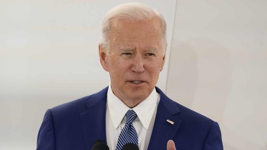 Biden nomina a primera mujer al frente de rama militar, en Guardia Costera Biden nomina a primera mujer al frente de rama militar, en Guardia Costera