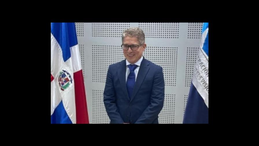 Iván Ruiz seguirá con El show del mediodía por Color Visión tras pasar a dirigir CERTV