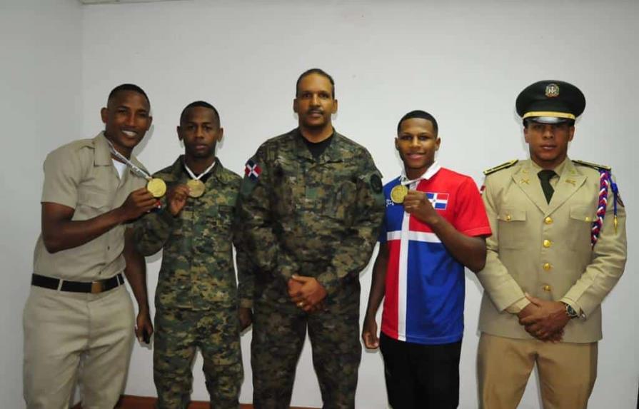 El MIDE y Círculo Deportivo Militar felicitan boxeadores medallistas