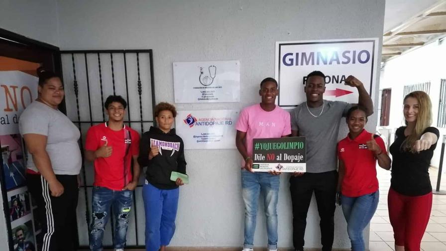 La Fedomede toma muestras de control antidopaje a varios atletas