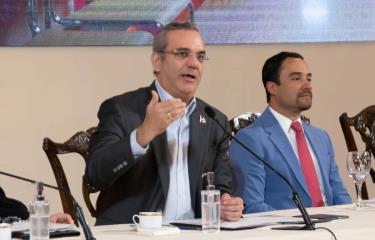 Abinader dispone RD$2,000 millones para financiar servicio de salud privado
