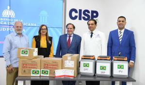 Salud P&uacute;blica recibe donaci&oacute;n de m&aacute;s de un mill&oacute;n de vacunas del Gobierno de Brasil