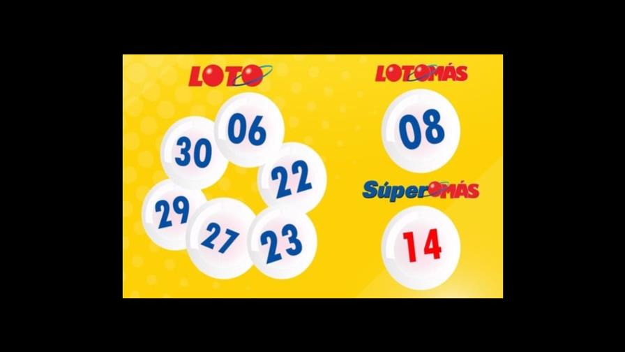 Empleadas de farmacia donde hombre jugó diez veces Loto ganador muestran su alegría